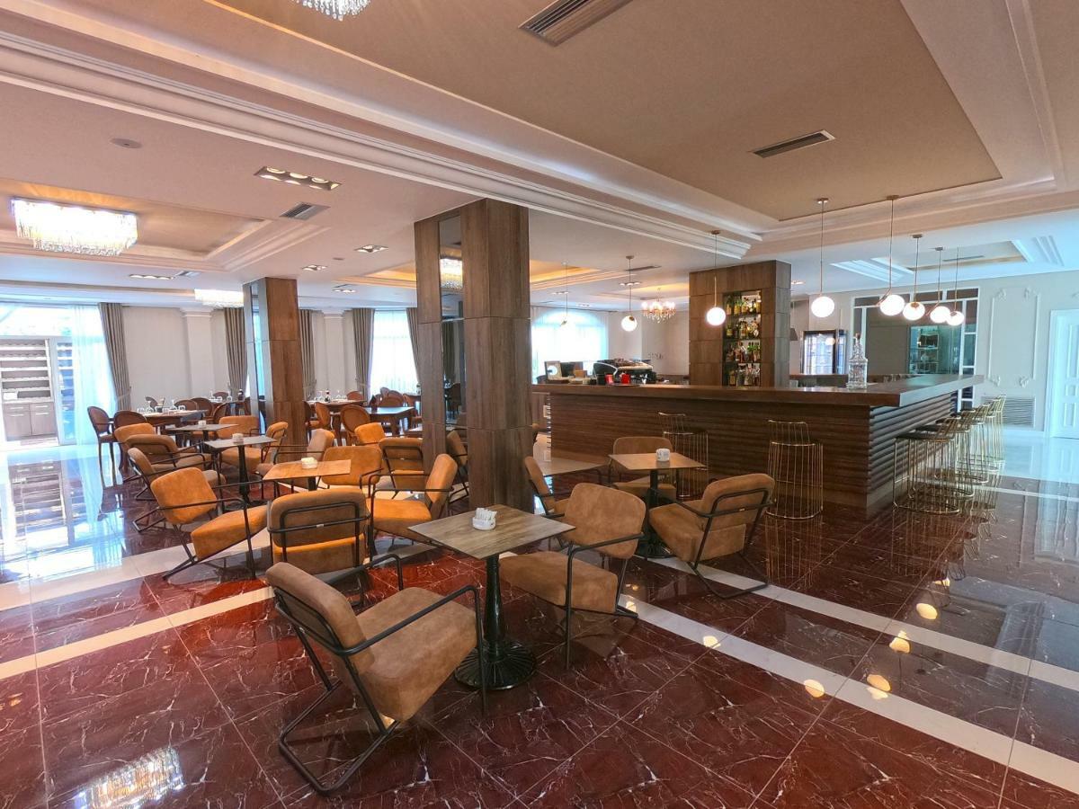 Gardenland Resort Bushat Exterior photo